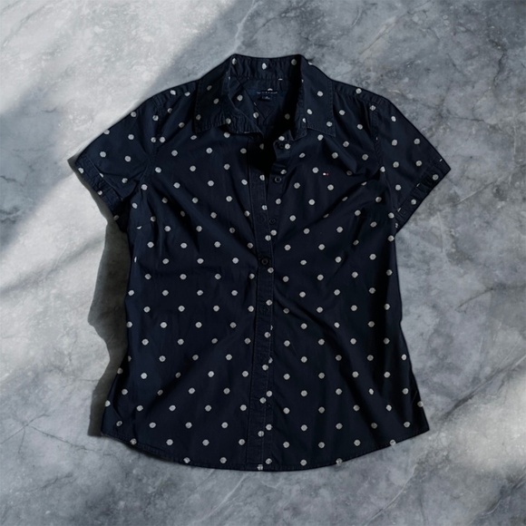 Tommy Hilfiger Women’s Polka Dot Button-Up Shirt - Picture 1 of 2